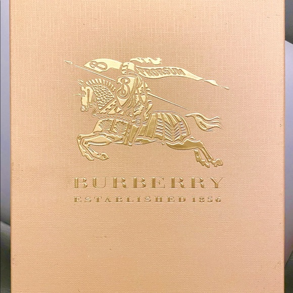 burberry notebook